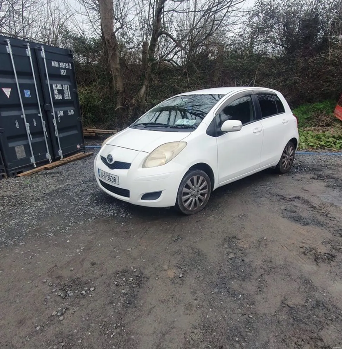 2010 Toyota Vitz - Image 1