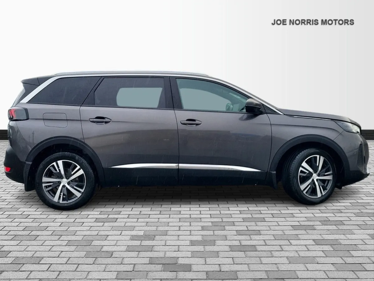 Peugeot 5008 ALLURE 1.5 BLUE HDI  Full Service His - Image 4