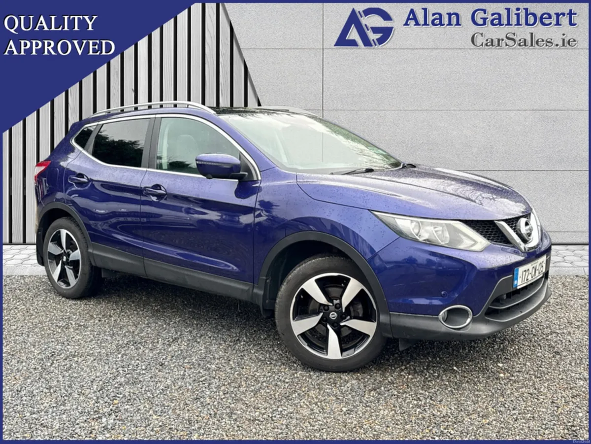 Nissan Qashqai 1.2 SV PREMIUM '17 4DR - Image 1