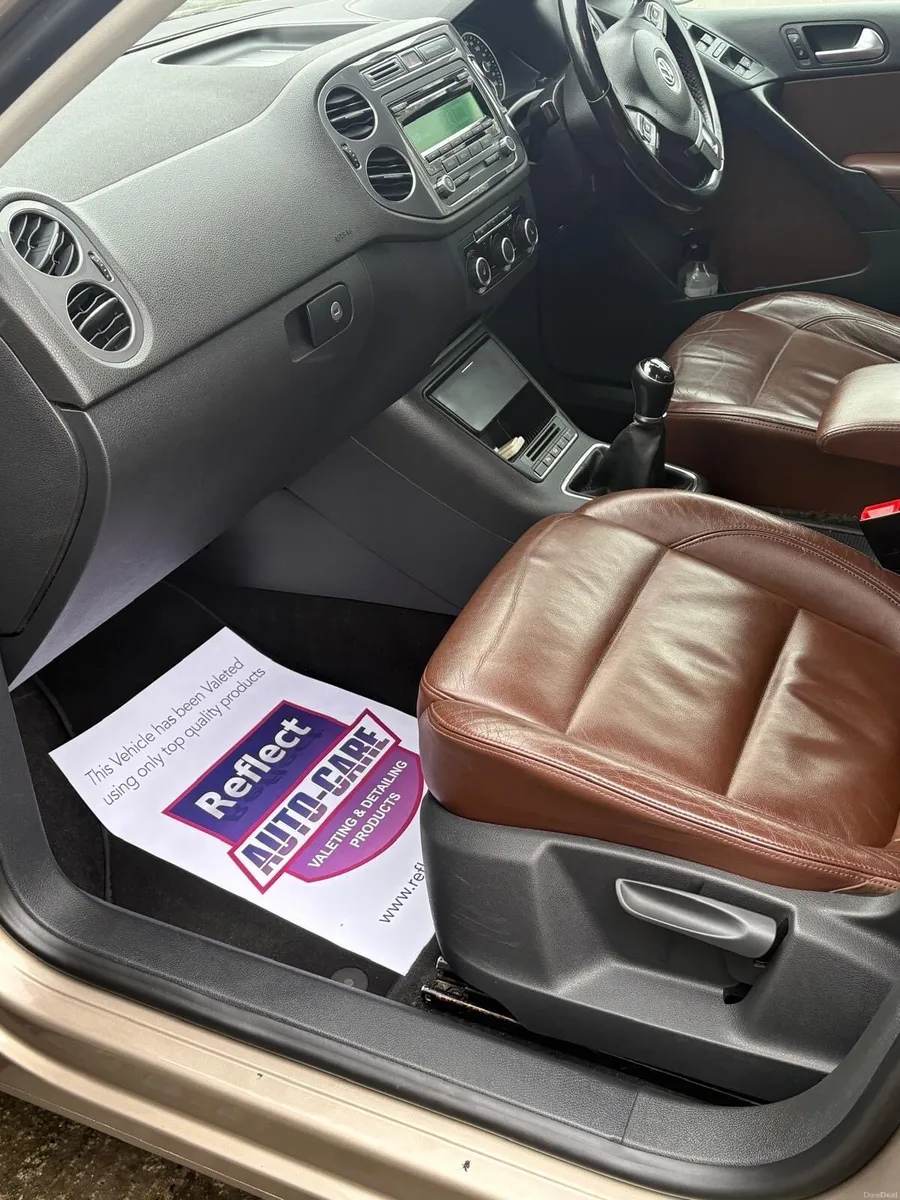 2012 Gold VW Tiguan 2.0 tdi Diesel - Image 2