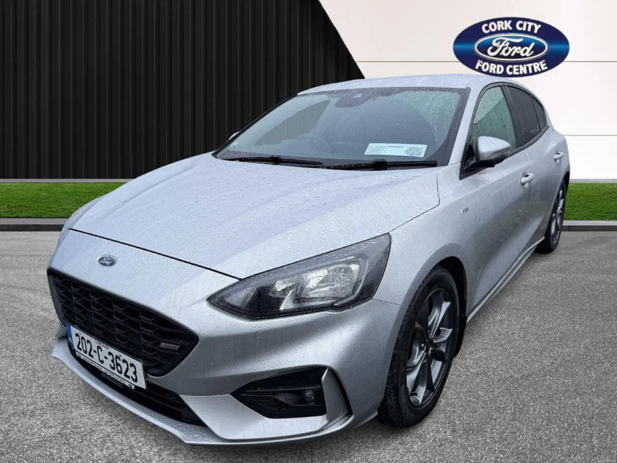 Ford Focus ST-LINE EDITION 5DR 1.5 TD 120 M6 - Image 2