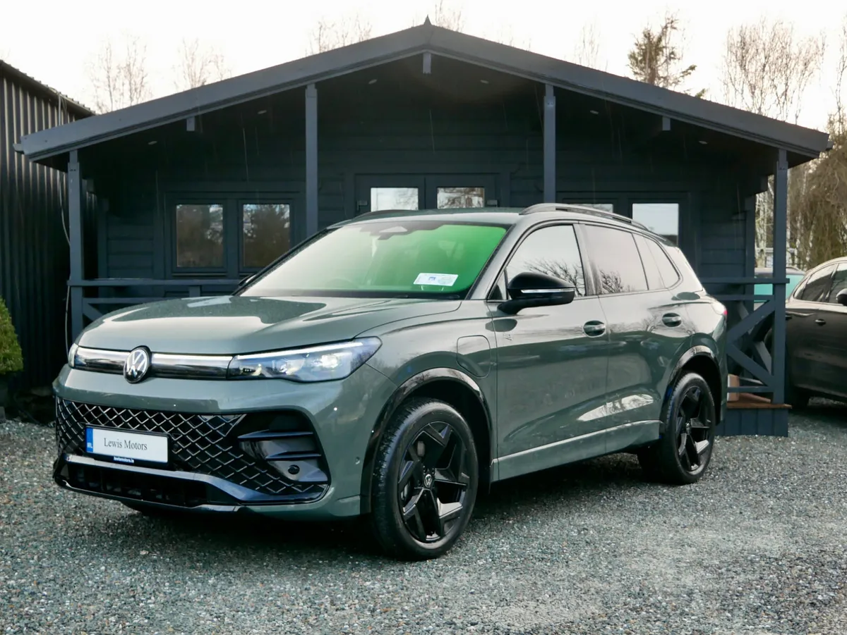 2025 Volkswagen Tiguan R-Line E-Hybrid 204BHP - Image 3