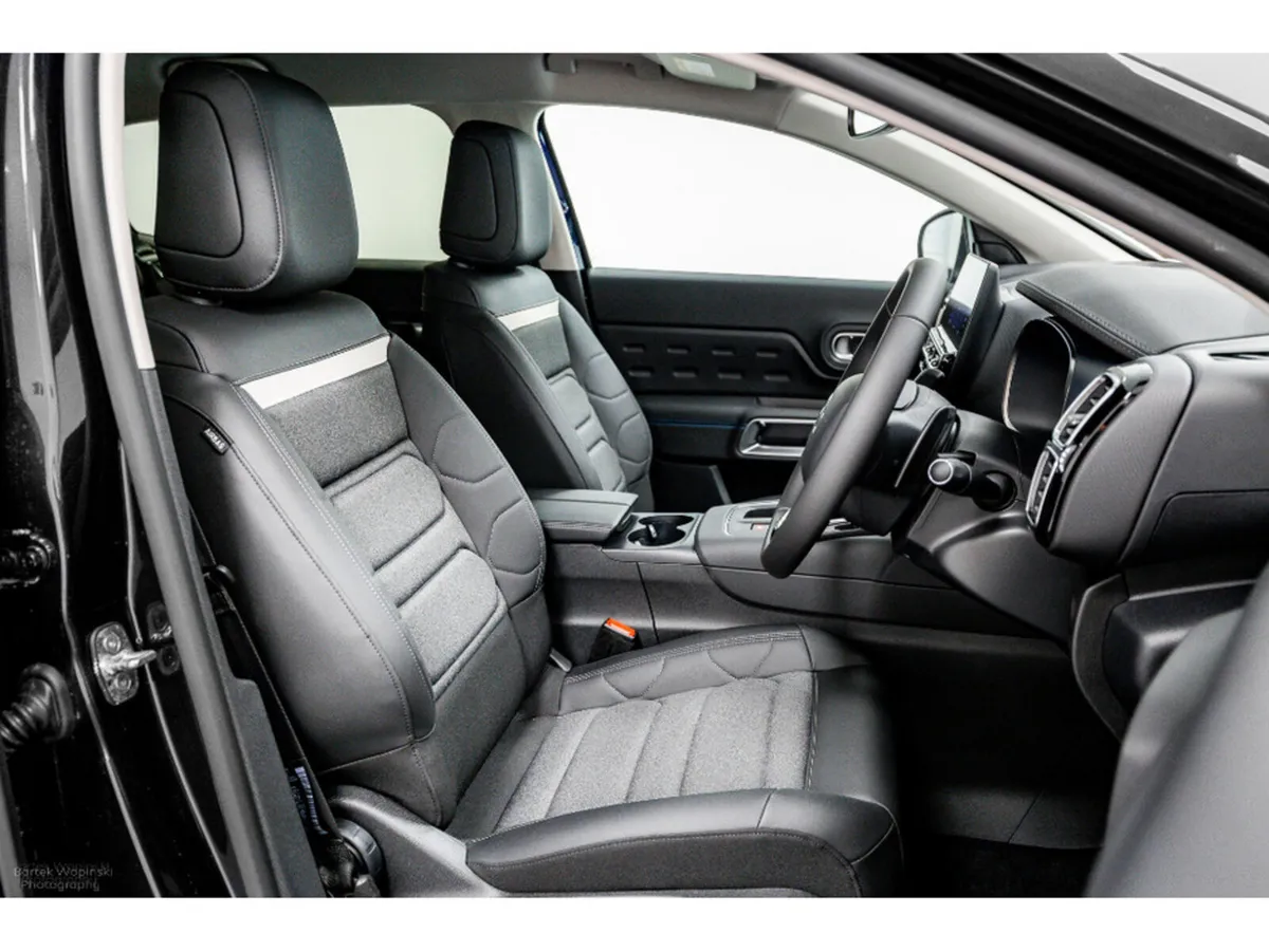 Citroen C5 Aircross Plus Pack 1.5 Diesel Auto 130H - Image 3
