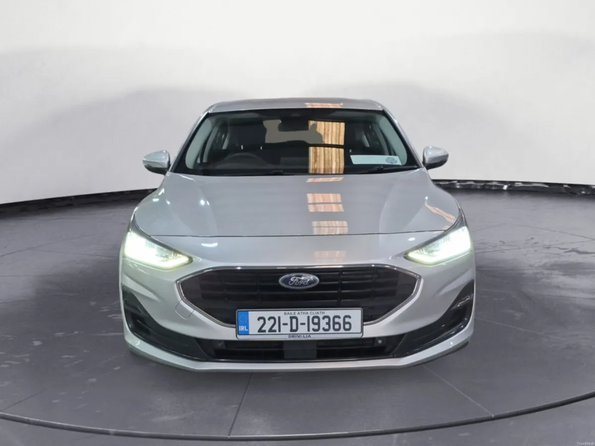 Ford Focus CONNECTED 5DR 1.5 TD 120 S6 S6.2 A8 4DR - Image 2