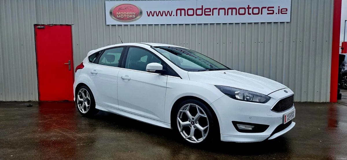 Ford Focus zetec-s 1.0 eco 125bhp low miles - Image 1