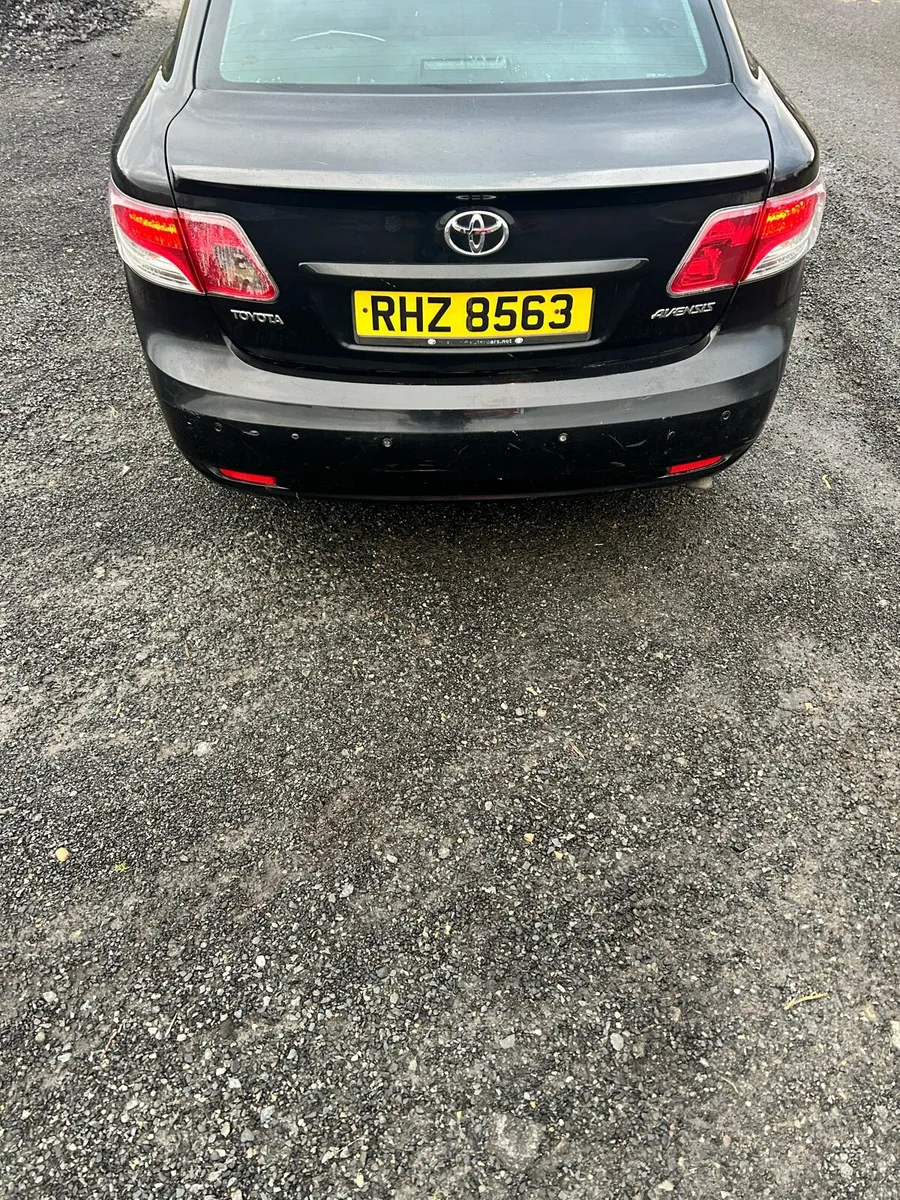 Toyota avensis - Image 4