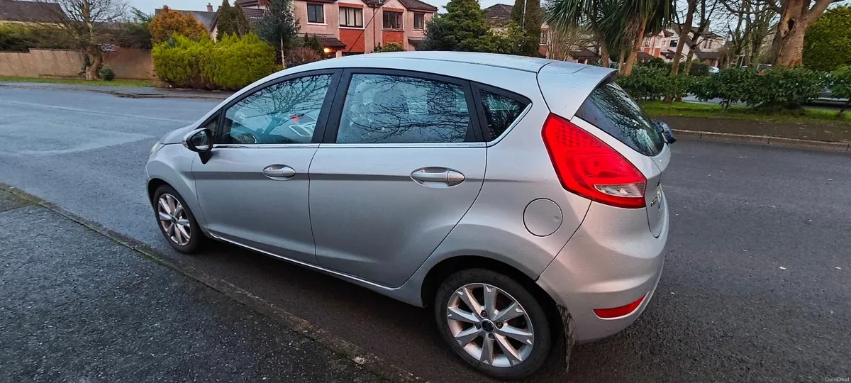 Ford Fiesta 2010 1.4 diesel - Image 2