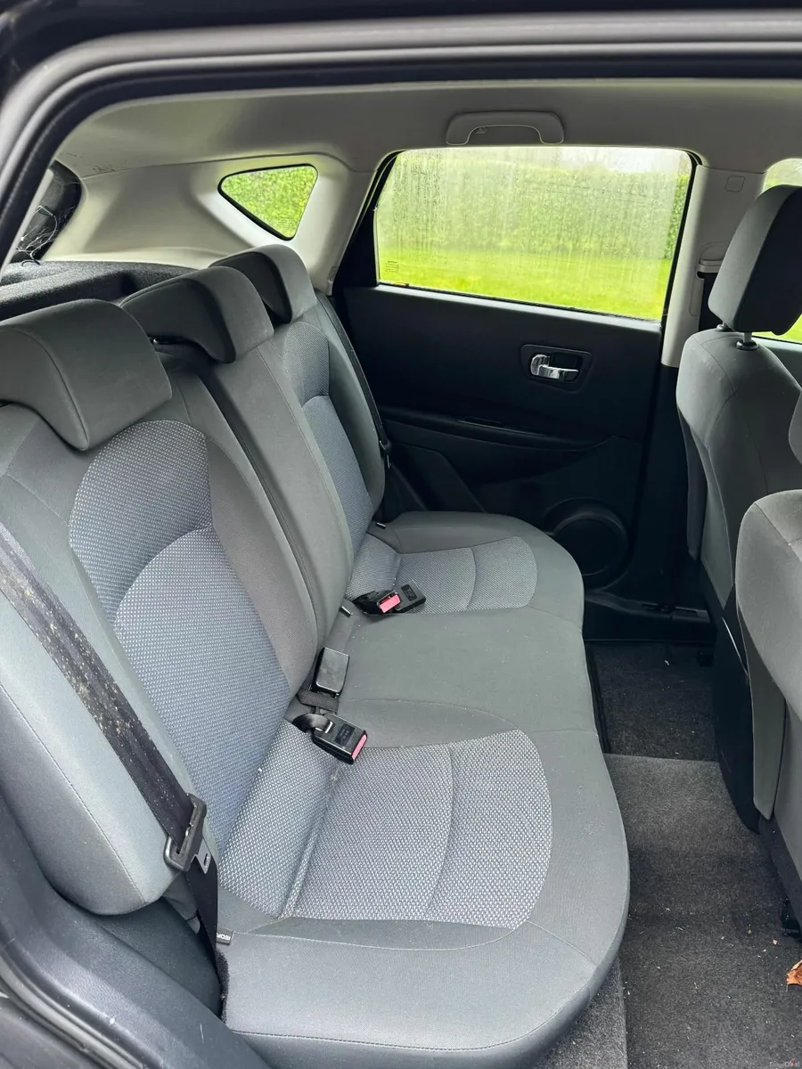 Nissan Qashqai 2011 - Image 2