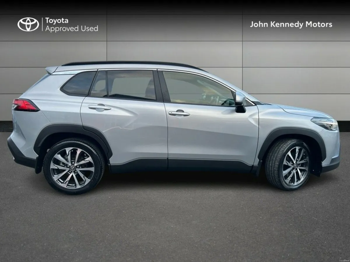 Toyota Corolla Cross SPORT 1. 1.8 4DR AUTO - Image 3