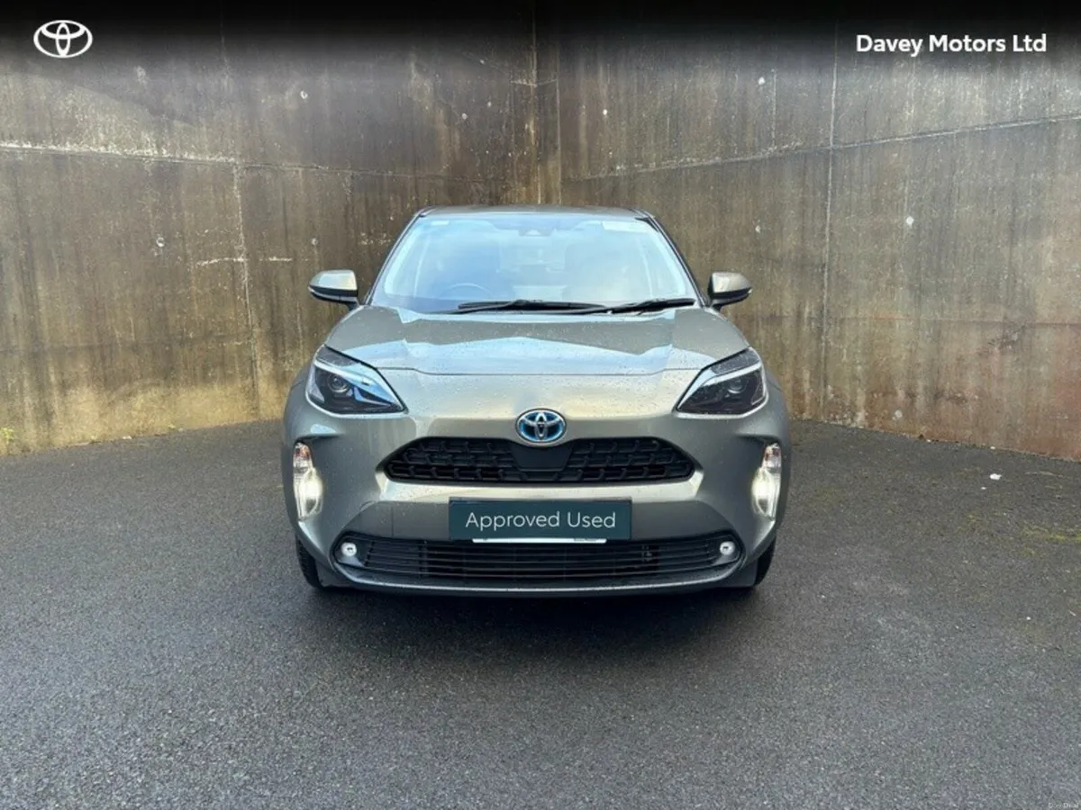 Toyota Yaris Cross CR LUNA 4DR AUTO - Image 4