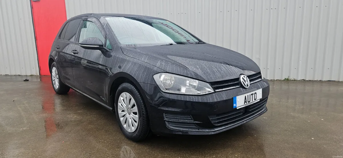 Volkswagen Golf auto 1.2 trendline dsg low kms - Image 2