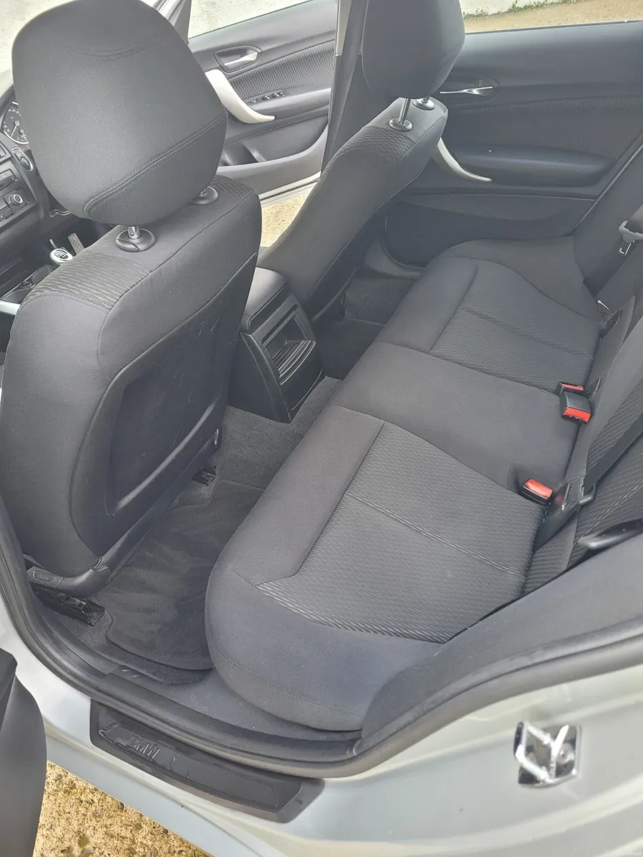 BMW 1-Series 2011 - Image 3