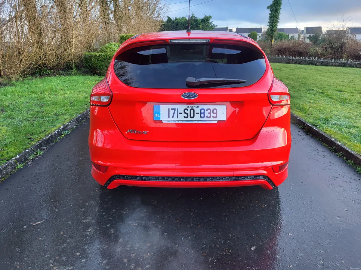 Ford Focus  ST LINE 1..5 DIESEL  NCT 3/27 - Image 3