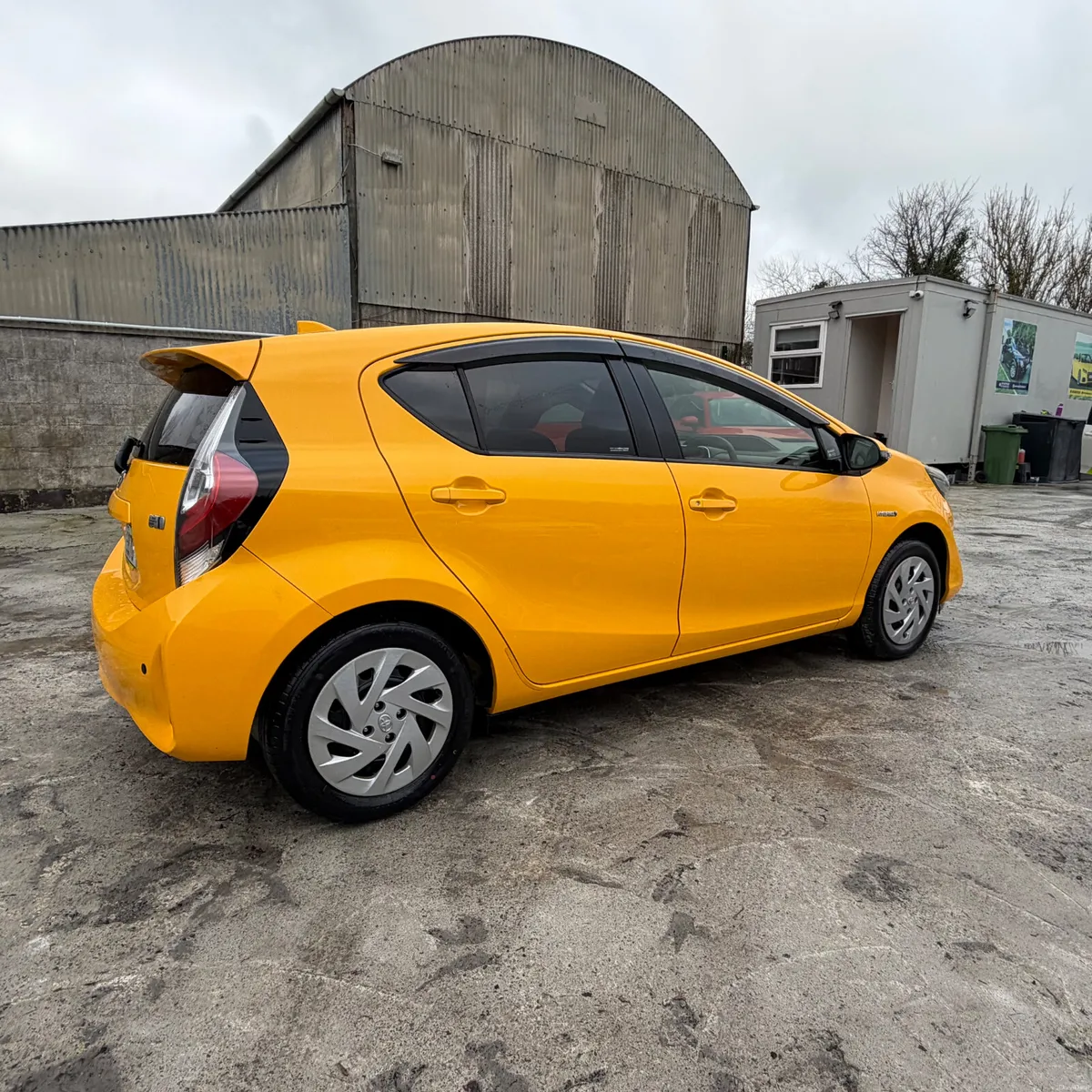 Toyota Aqua 2018 Hybrid - Image 4