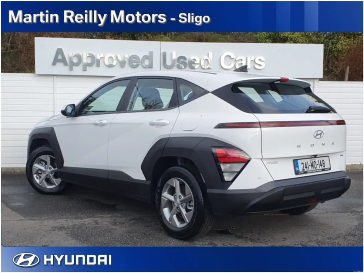 Hyundai KONA Signature Hybrid - Image 3