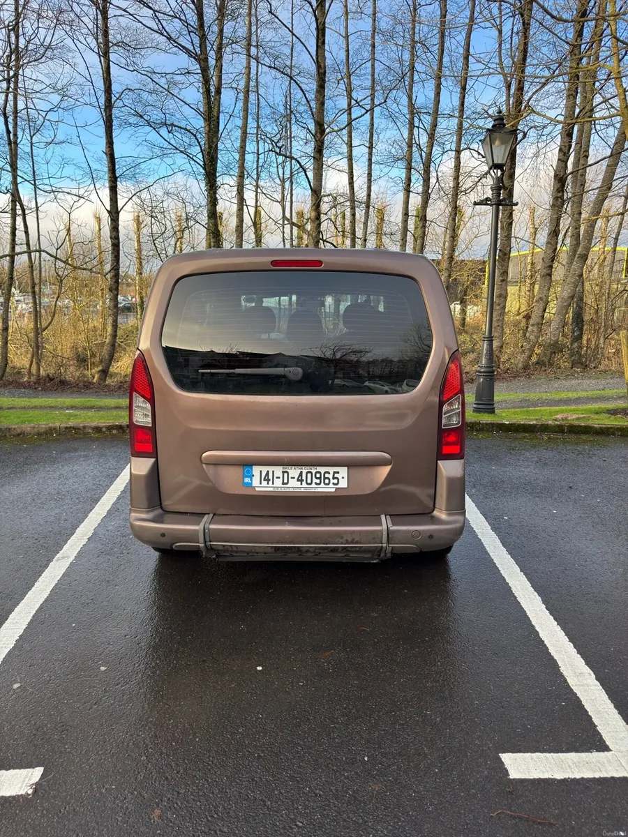 Taxi for sale - Image 3