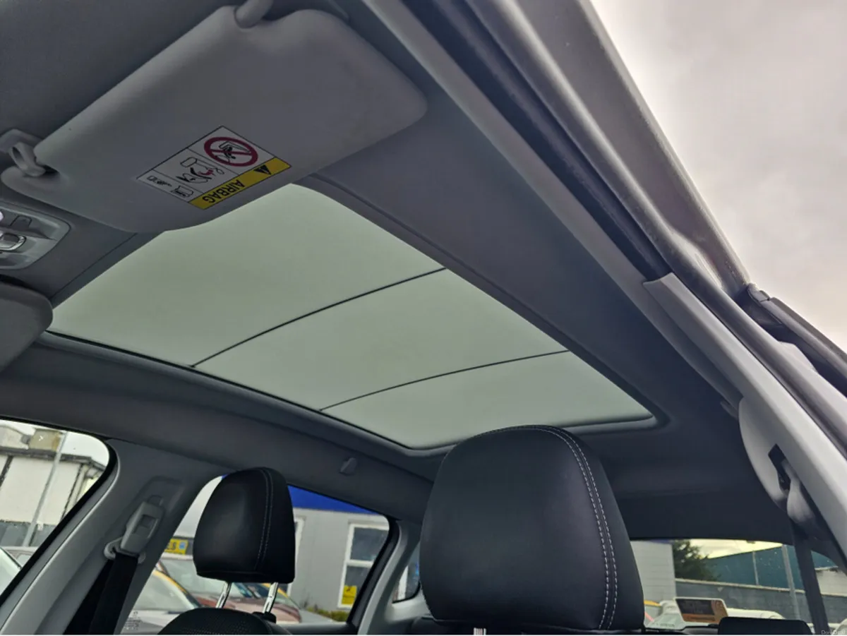 Peugeot 2008 ALLURE 1.2 PURETECH  ** PANORAMIC GLA - Image 4