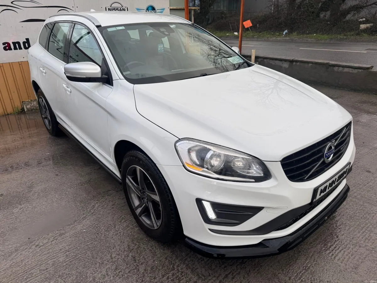 141 Volvo XC60 D4 (181hp) FWD R-Design Geartronic - Image 4