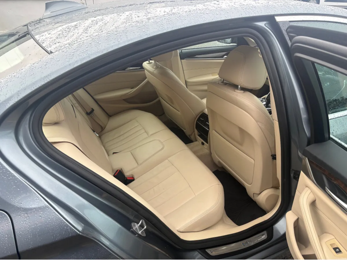 BMW 5-Series D X DRIVE SE  AUTO - Image 4