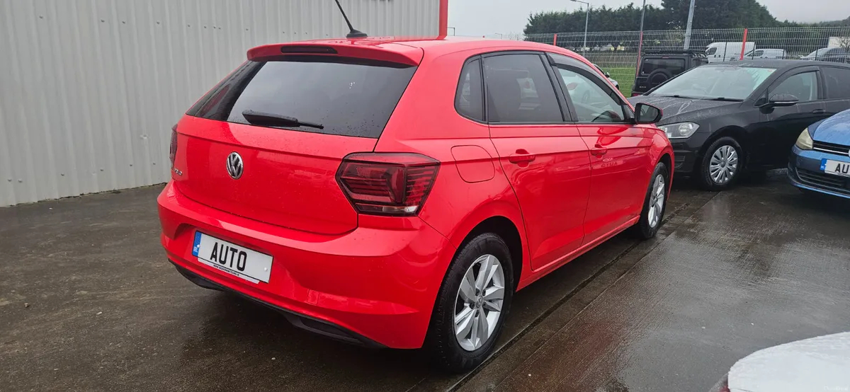 Volkswagen Polo auto 1.0 tsi new model low kms - Image 3