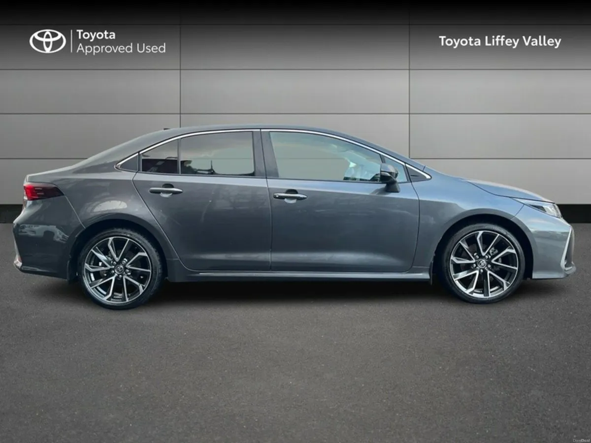 Toyota Corolla COROLLA SOL SALOON - Image 3
