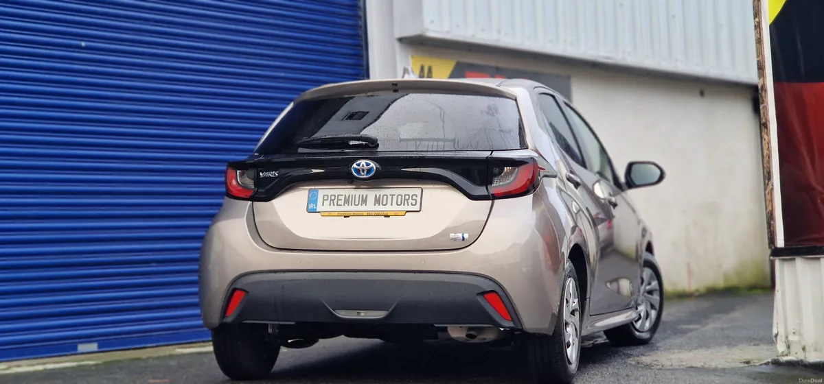 Toyota Yaris Hybrid AA Approved - Image 3