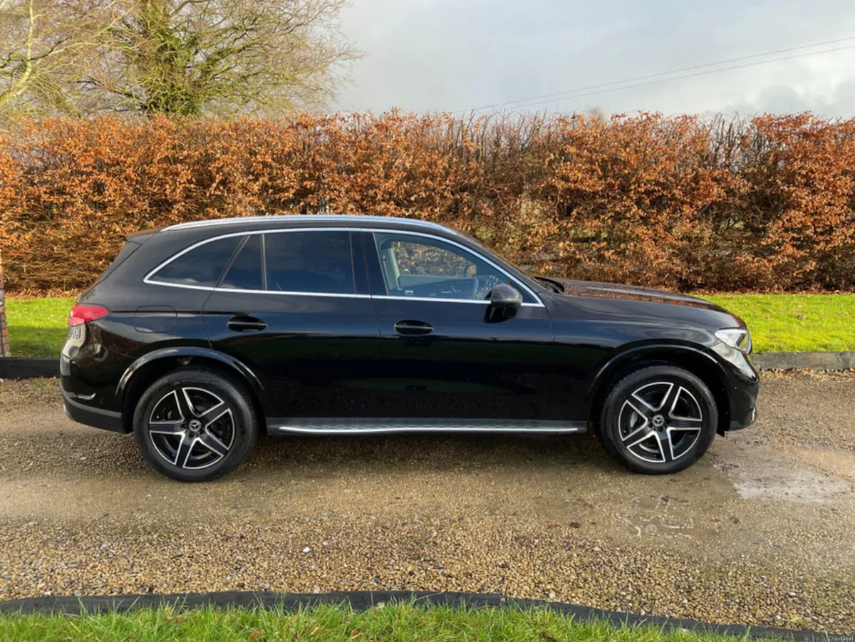 Mercedes-Benz GLC 300 AMG LINE E 4MATIC AUTO SUV - Image 4