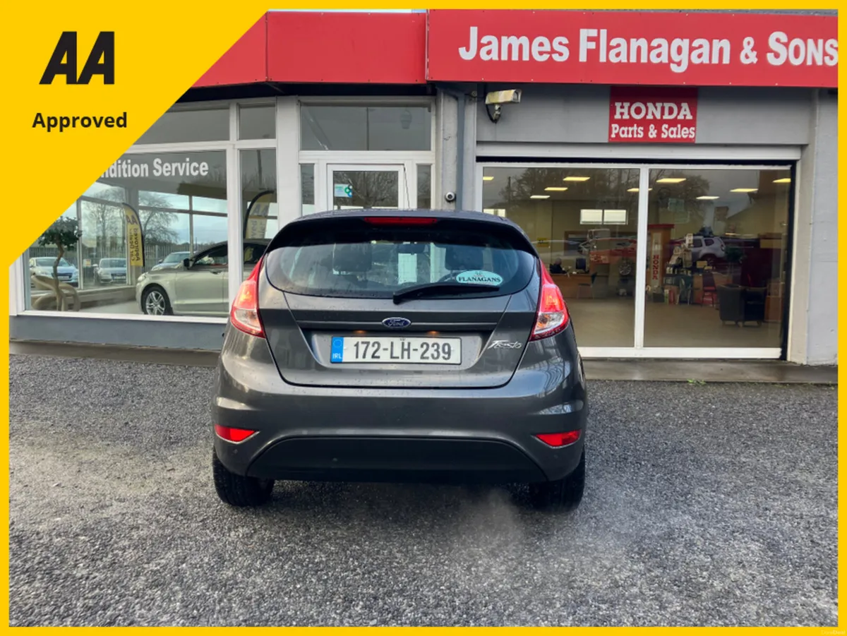 Ford Fiesta ZETEC 1.0 65PS M5 4DR MCA - Image 5