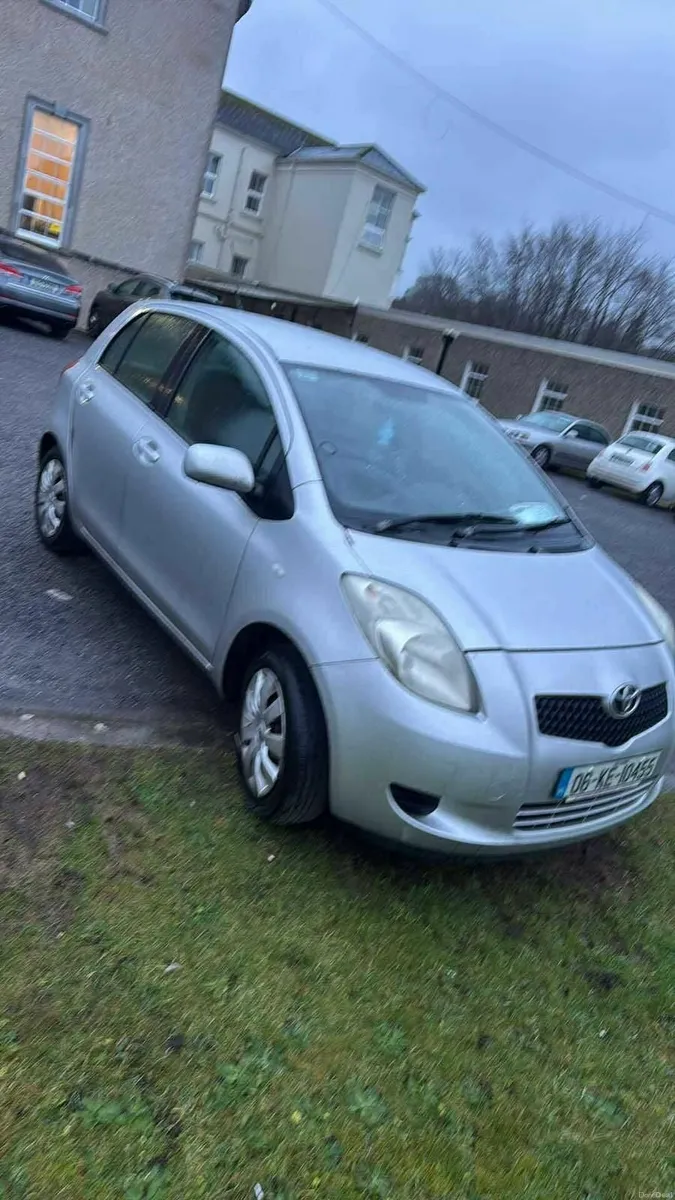 Toyota Yaris 2006 - Image 1