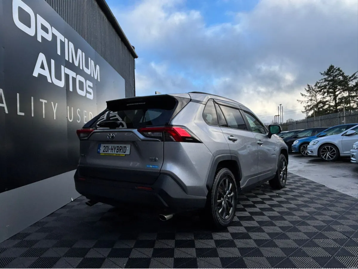 Toyota RAV4 Toyota RAV4 luna edition 4x4 self char - Image 2