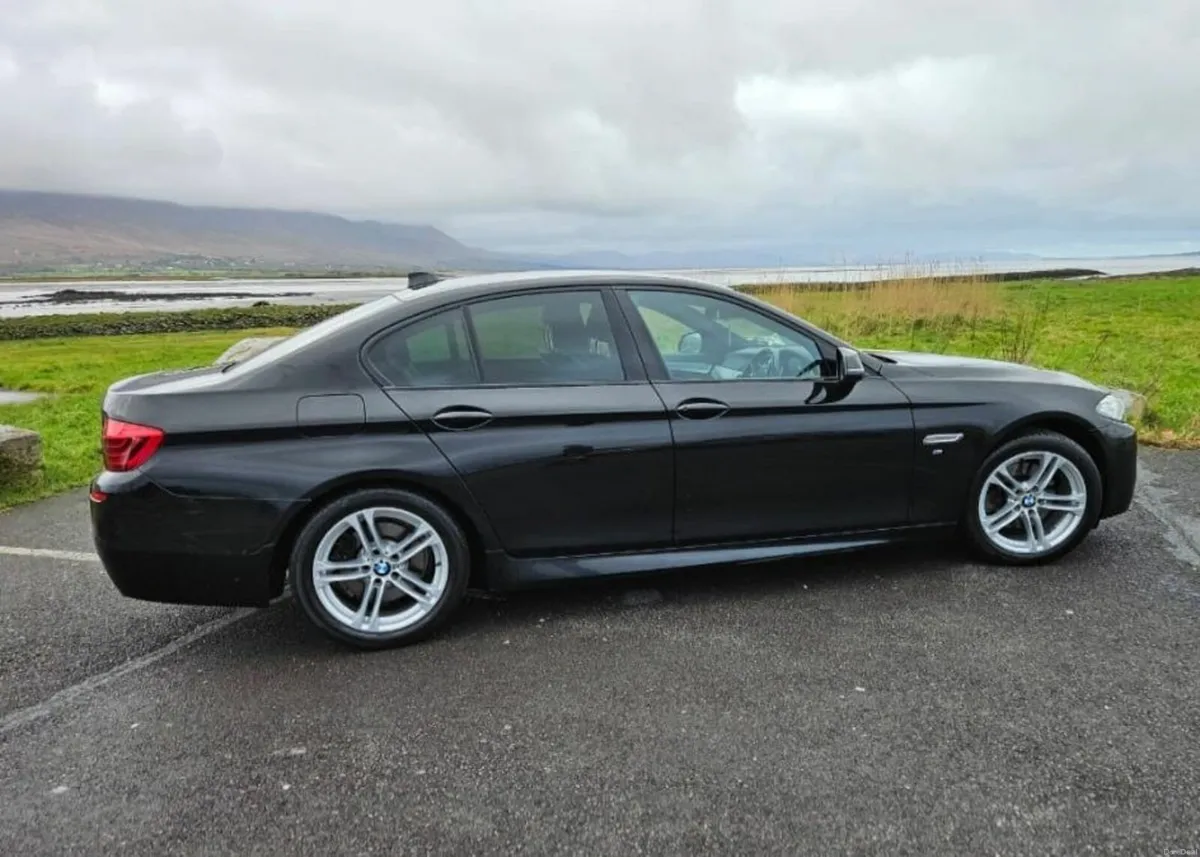 BMW 5-Series 2016 - Image 2