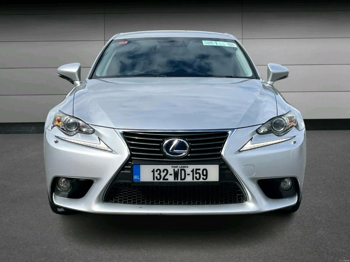 Lexus is 300h - Image 1