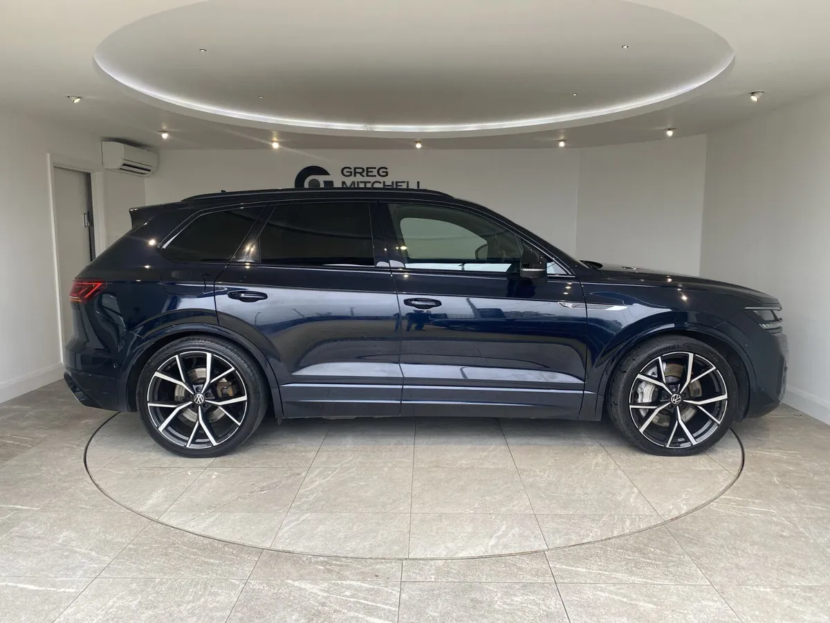 Volkswagen Touareg 2022 - Image 4