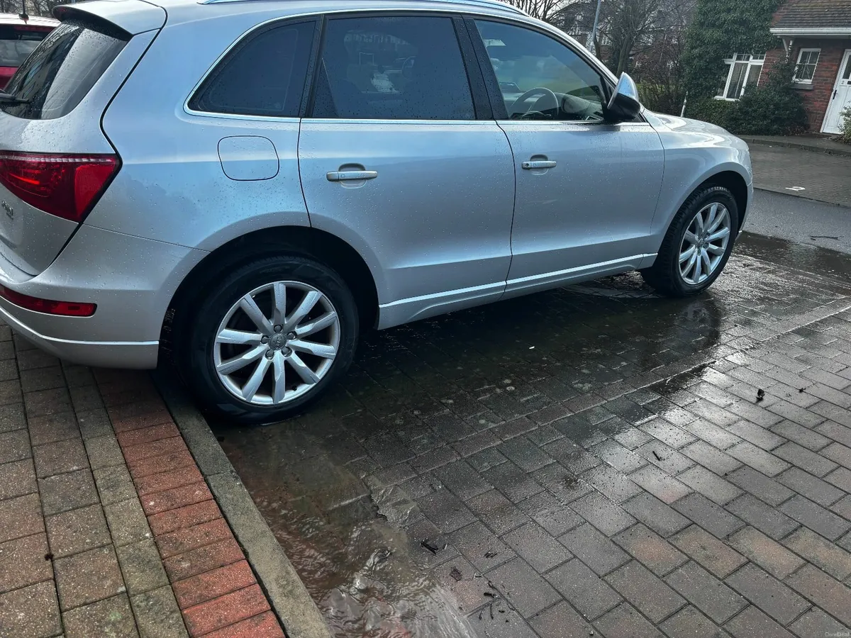 Audi Q5 2010 - Image 1