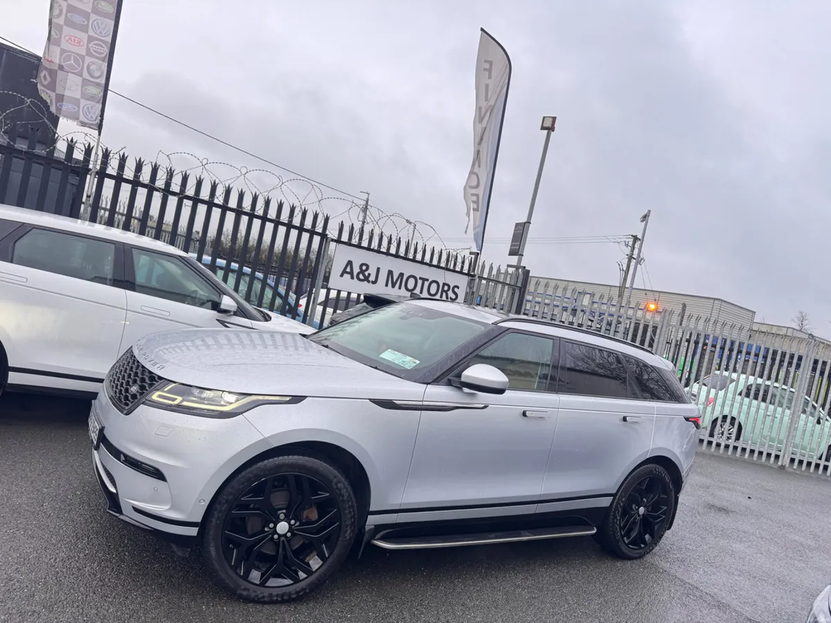 Land Rover Velar Glass Roof Automatic - Image 2