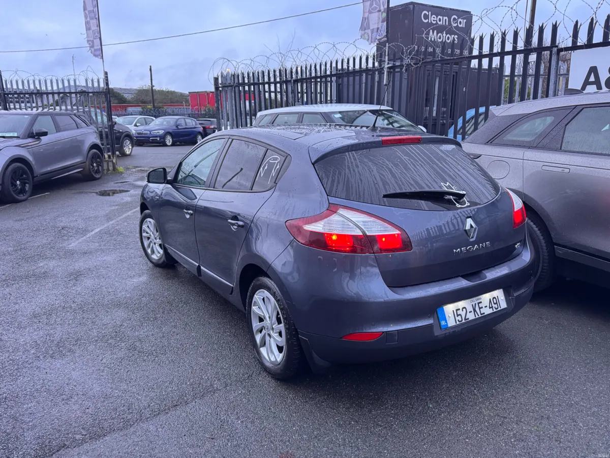 16 Renault Megane 1.5 Diesel Glass Roof - Image 4