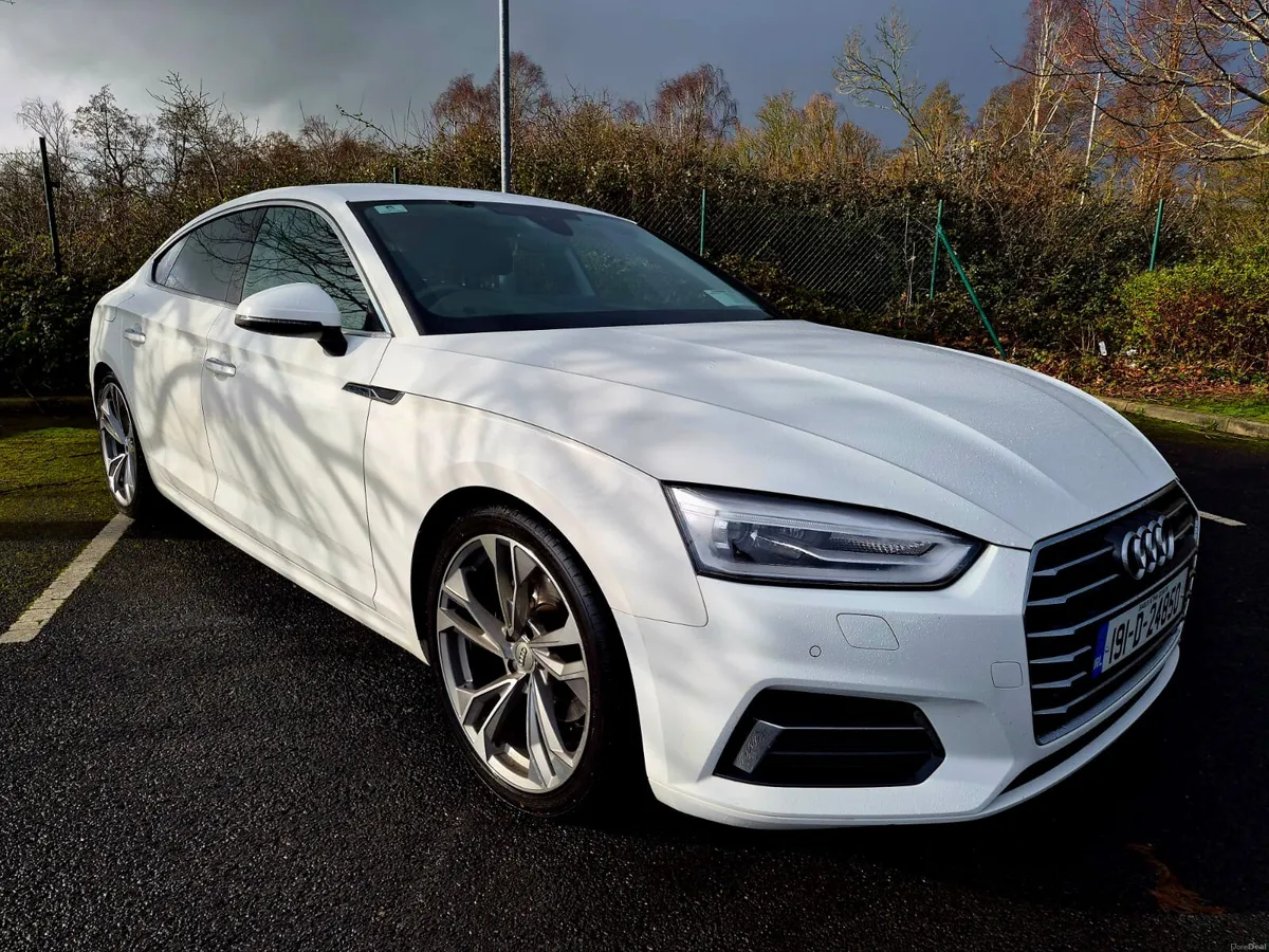 2019 AUDI A5 SPORTBACK 150 SE +S LINE BLACK ALLOYS - Image 1