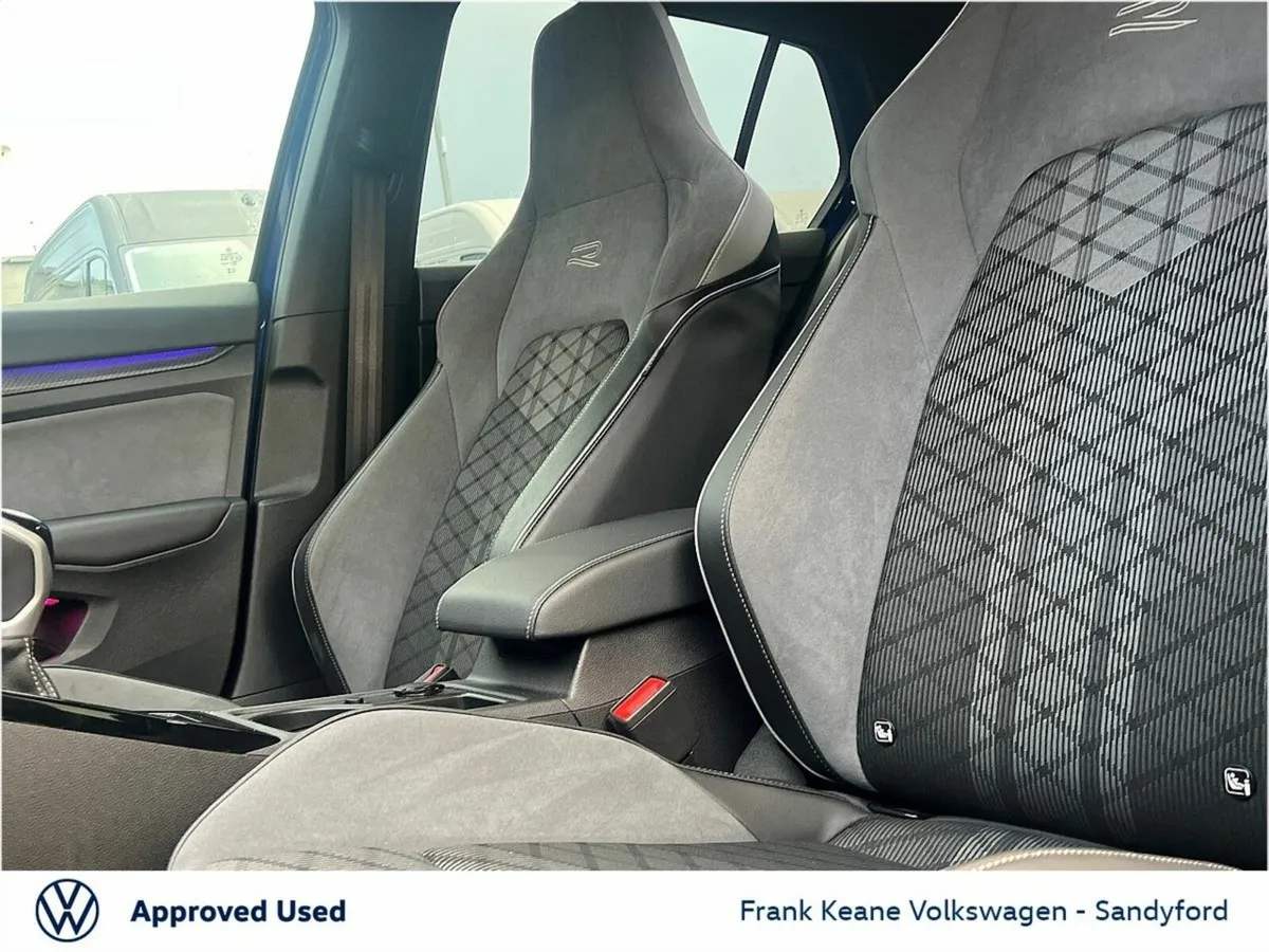 Volkswagen Golf *R -Line* 1.5 TSI 130HP  @Frank Ke - Image 4
