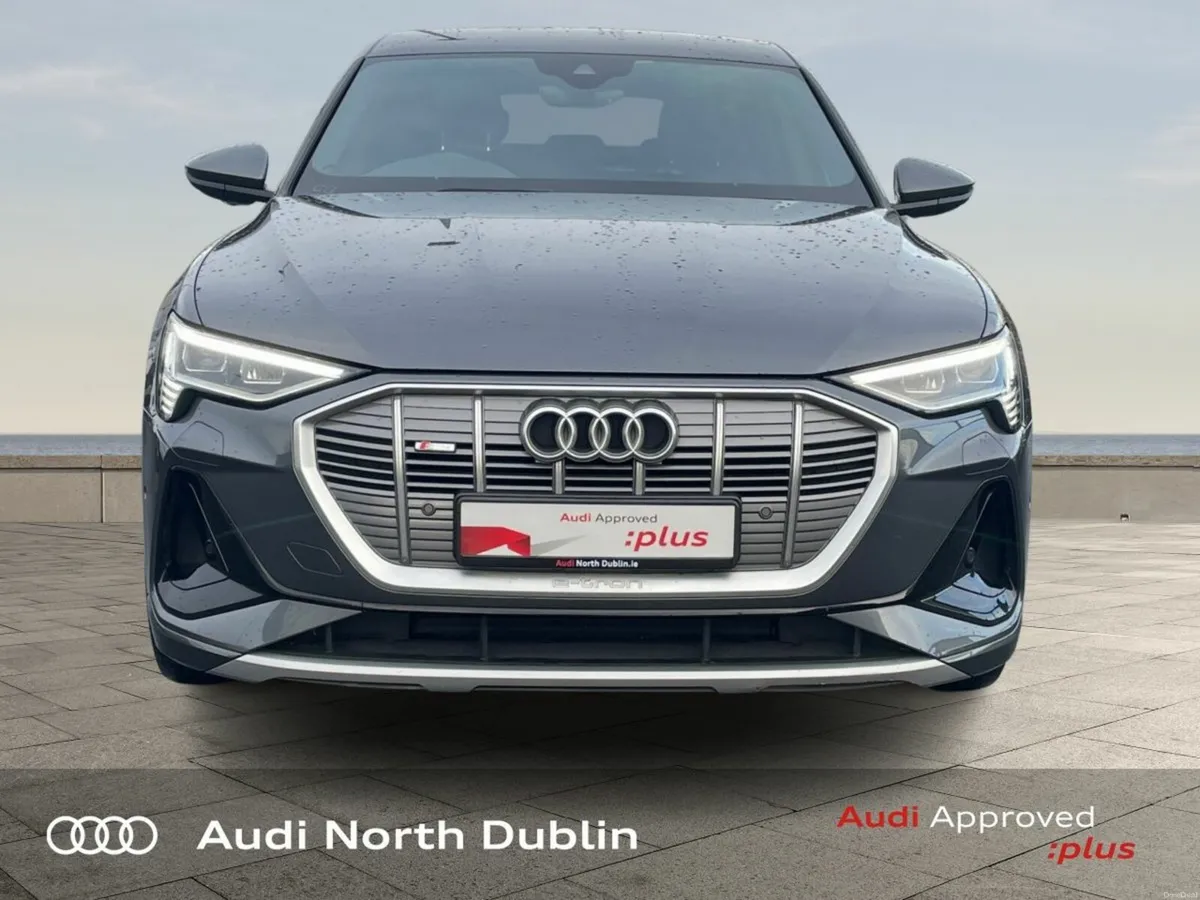 Audi e-tron 55 quattro S Line Sportback €500 FINAN - Image 3