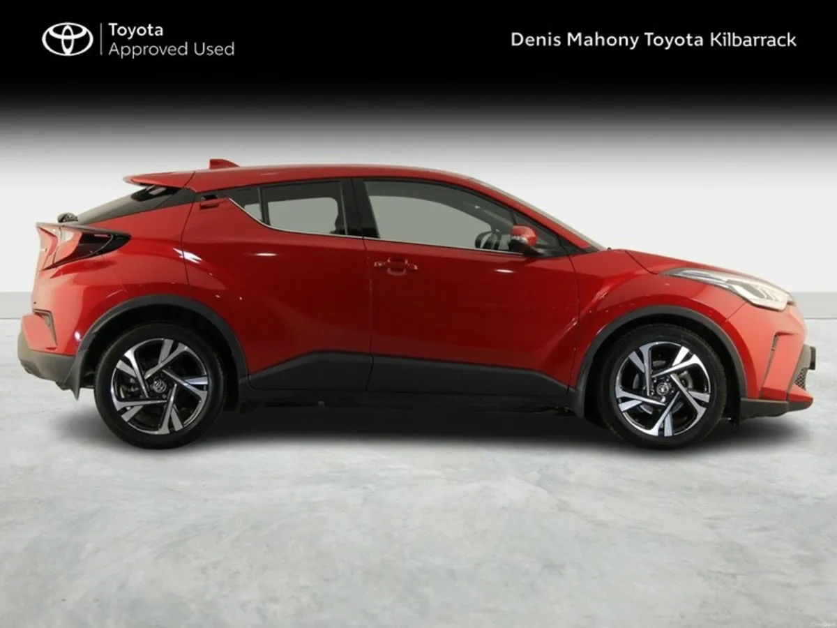 Toyota C-HR Sport - Image 3