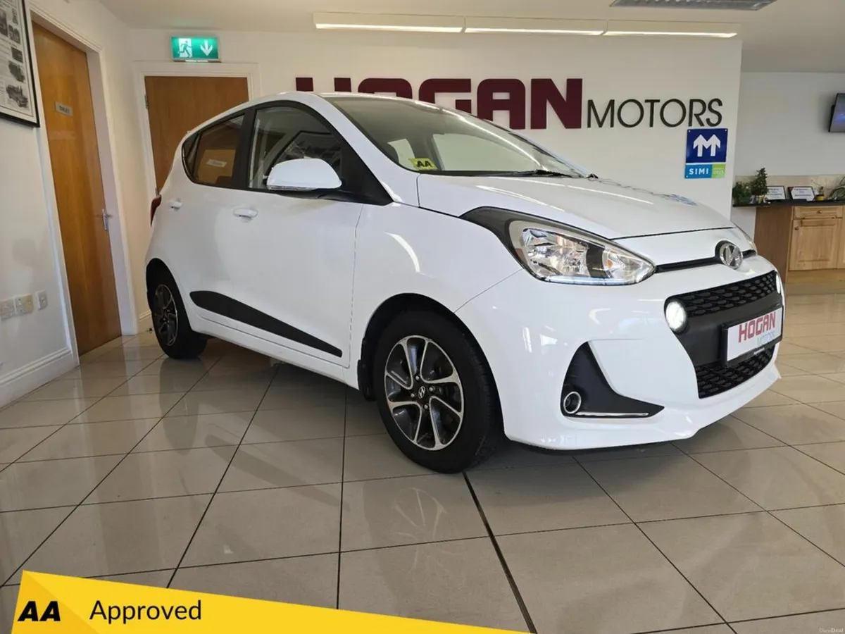 Hyundai i10 Deluxe 5DR H/B * High Spec * - Image 1