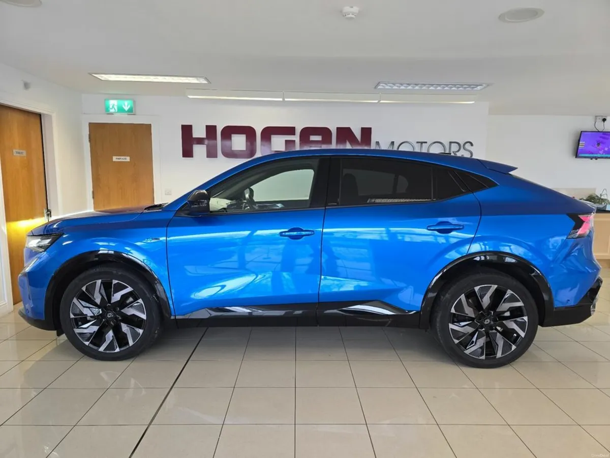 Renault Rafale Esprit Alpine E Tech 200 Hybrid Aut - Image 4