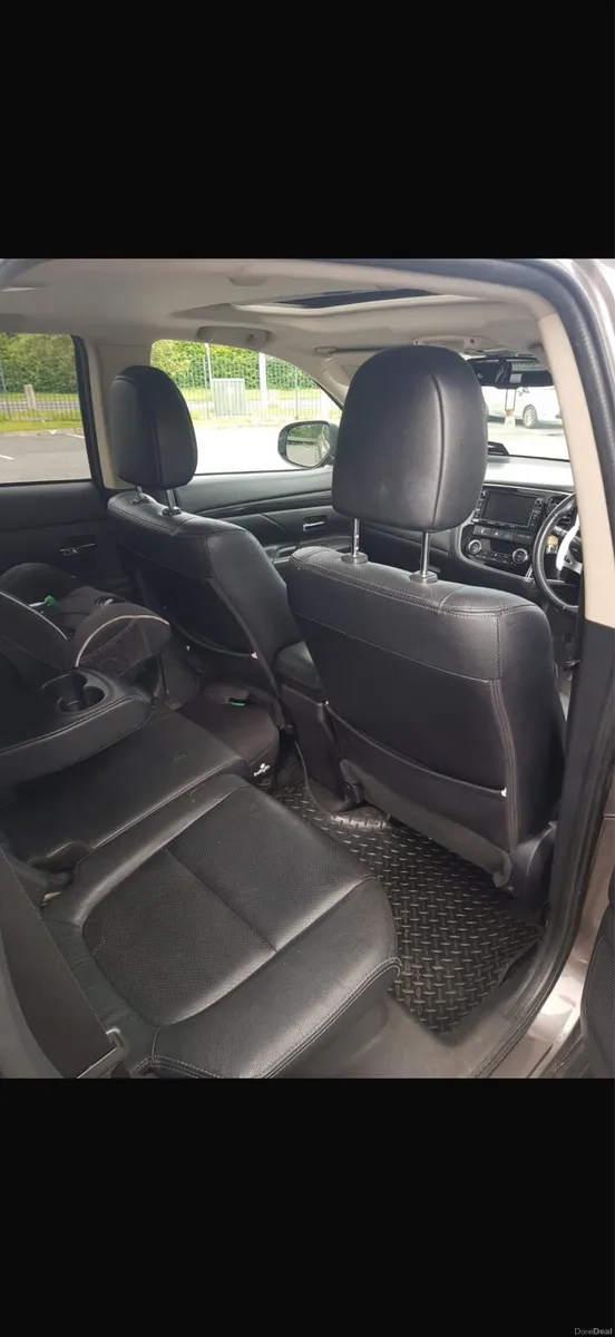 Car - Image 5