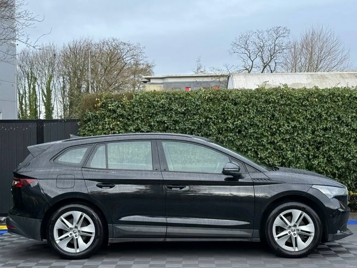 Skoda Enyaq SUITE IV 60 ** MASSIVE SPEC ** // LEAT - Image 2