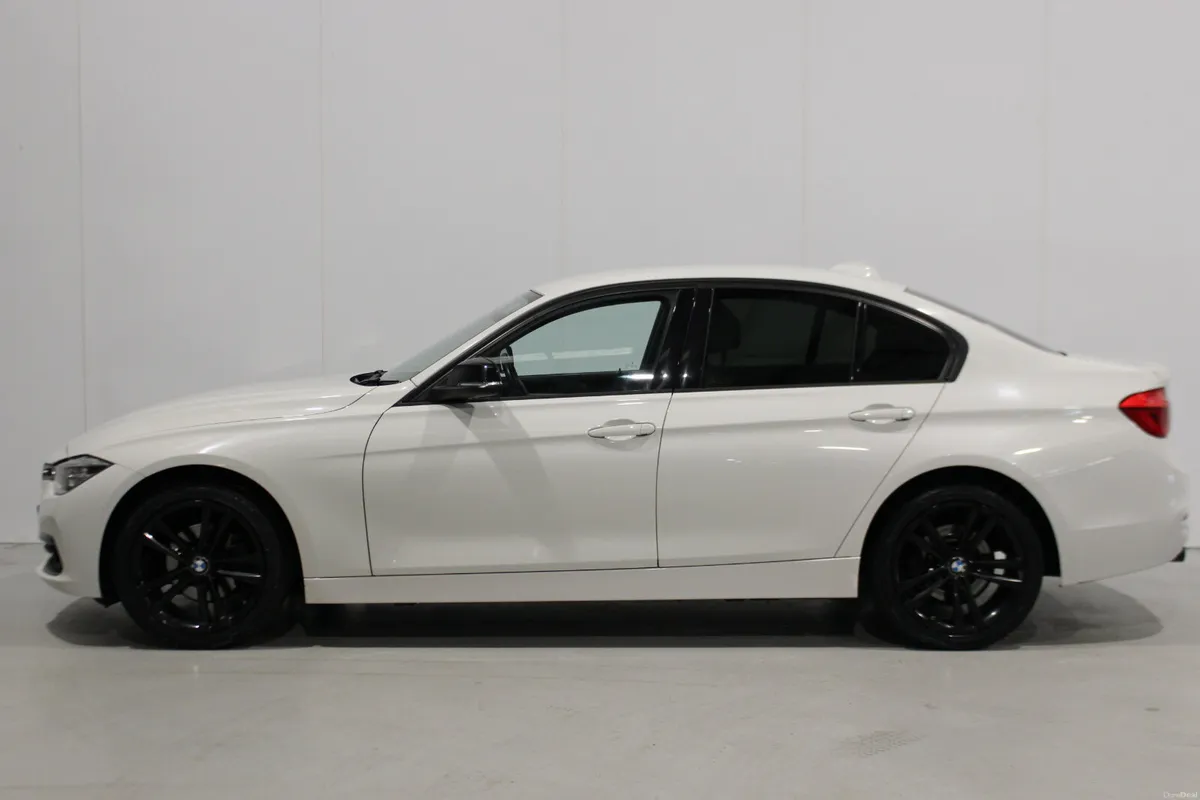 BMW 3-Series 2018 316 D SPORT AUTO - LOW INSURANCE - Image 4