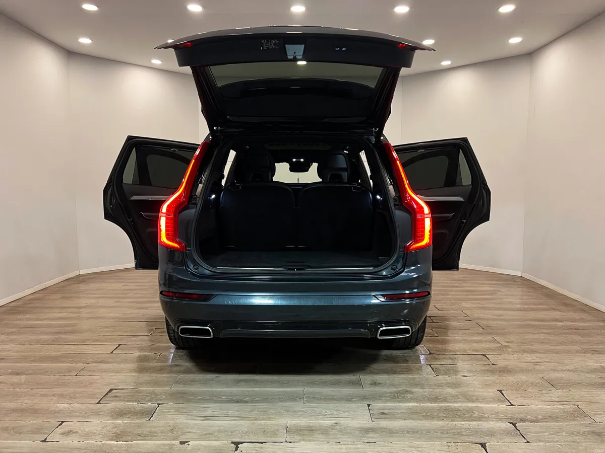 Volvo XC90 R-Design T8 Recharge AWD — 2021 - Image 5