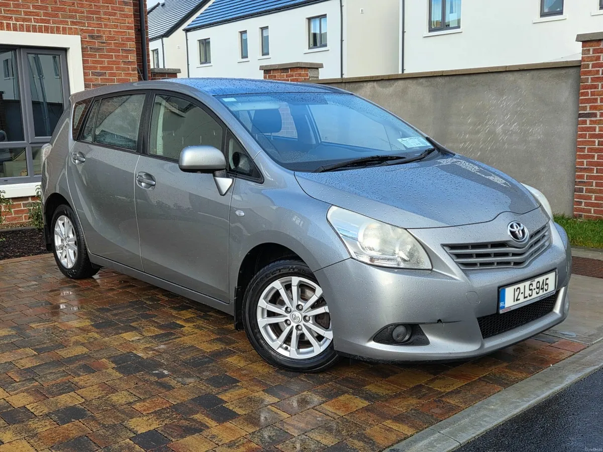 Toyota Verso 2012 - Image 2