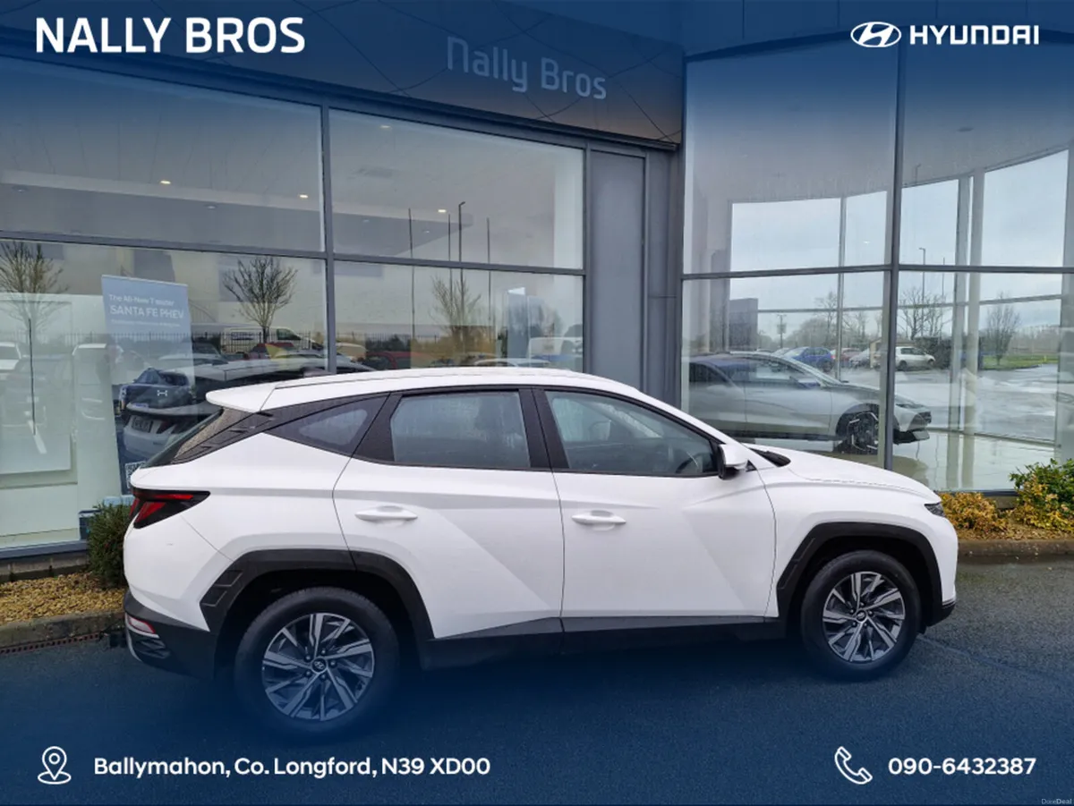 Hyundai Tucson IX35 COMFORT PLUS 5DR - Image 2