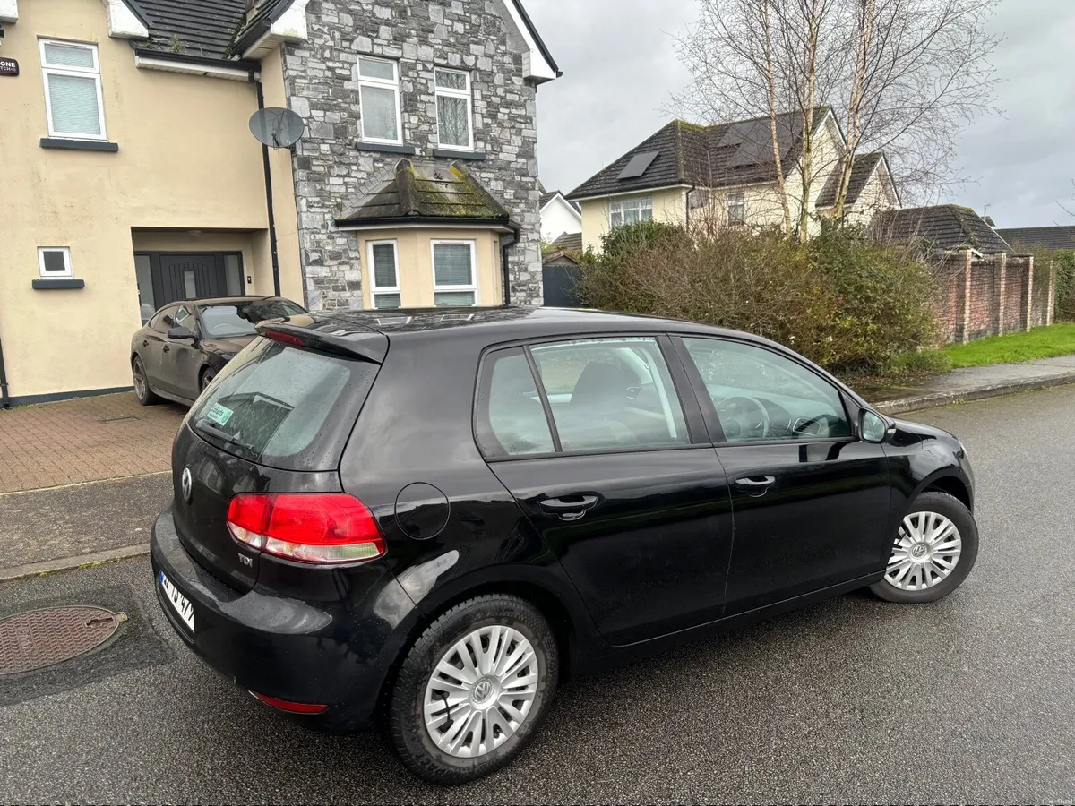2012 Volkswagen Golf 1.6 TDI blue motion high spec - Image 4