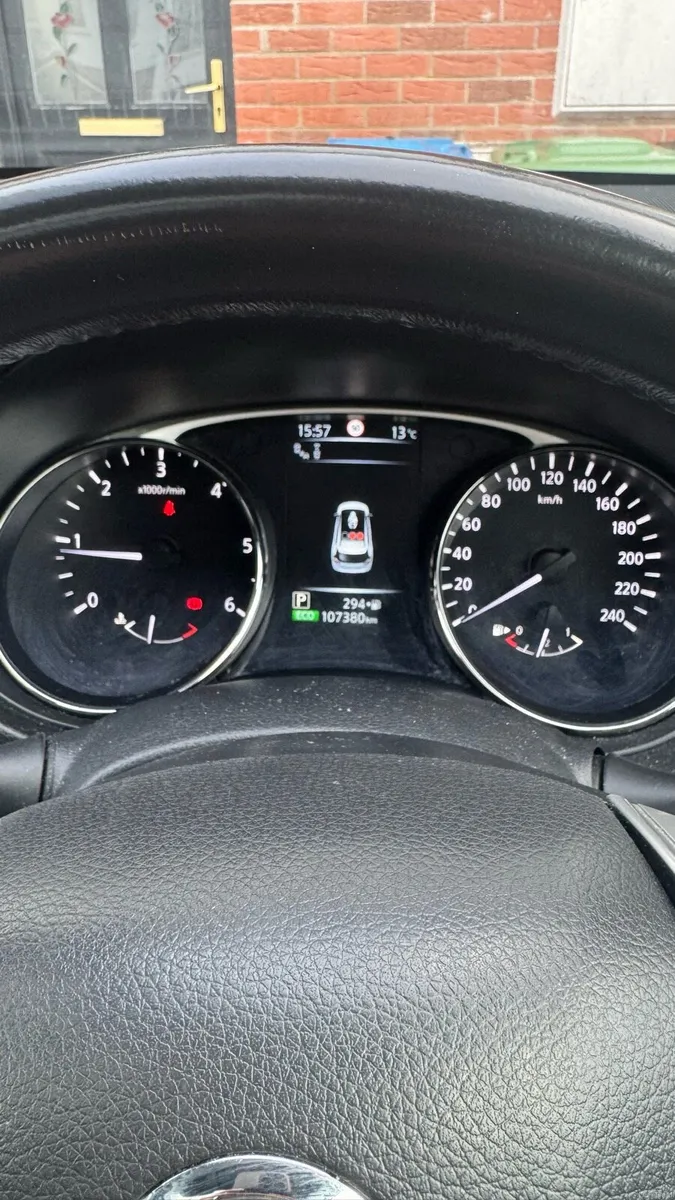 Nissan X-trail 2015 - Image 2